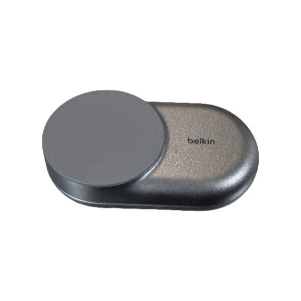 P6O Belkin 3-in-1 Foldable Magnetic Charging Stand 25W Qi2 MagSafe iPhone Black